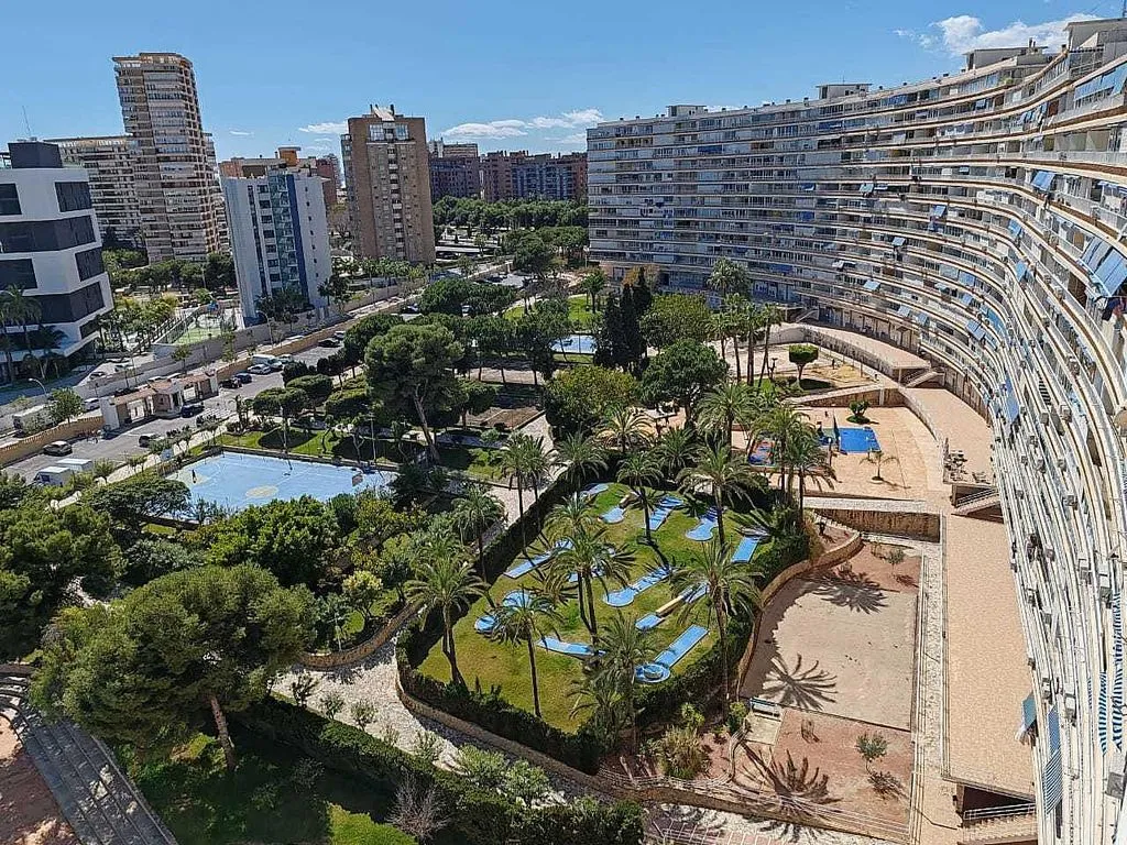 Õhuvaade - Penthouse with Garden on Benidorm Avenue