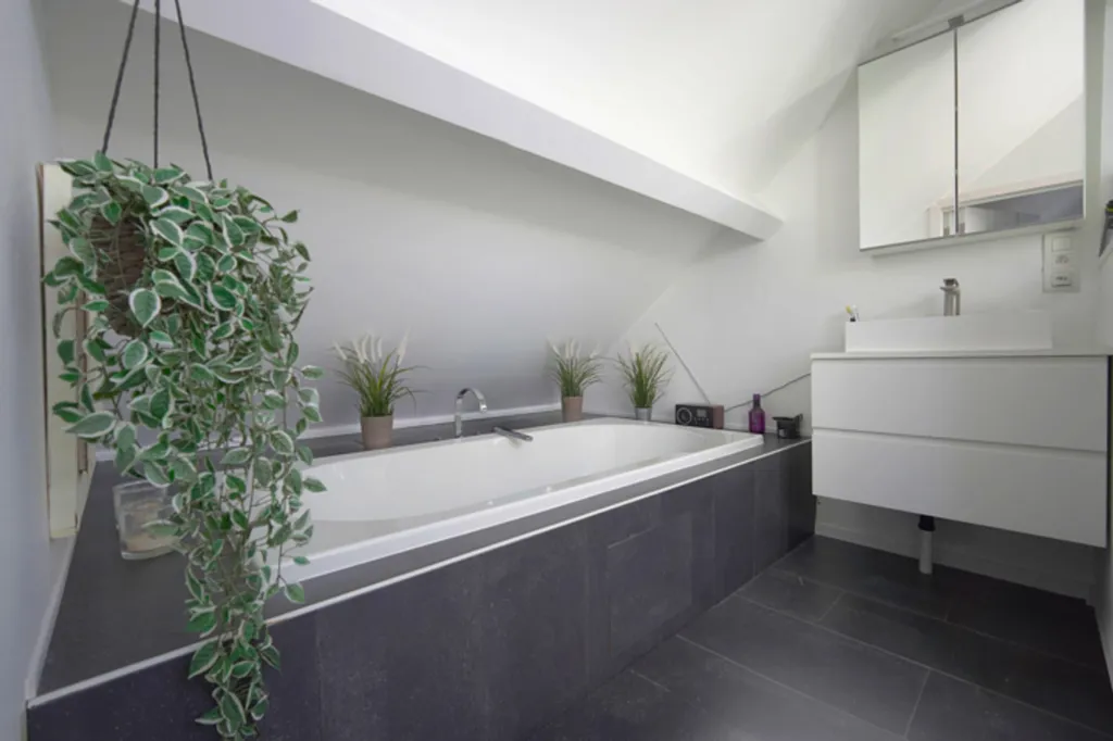 Salles de bain - Maison 3 Façades avec Jardin et Garage à Ternat