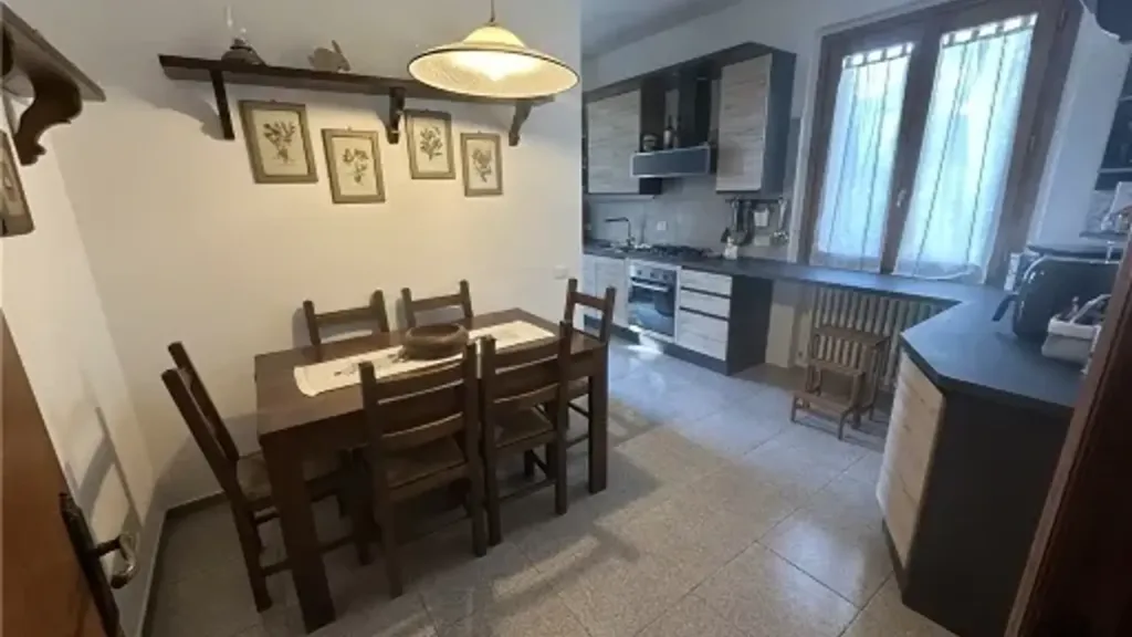 Sala da pranzo - Villa with Garden in Empoli