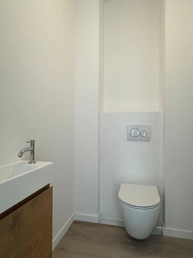 Bathrooms - Renovated Duplex with Terrace in Lodelinsart