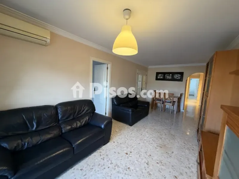 Living Room - Spacious Central Flat with Balcony in Calle de la Acequia