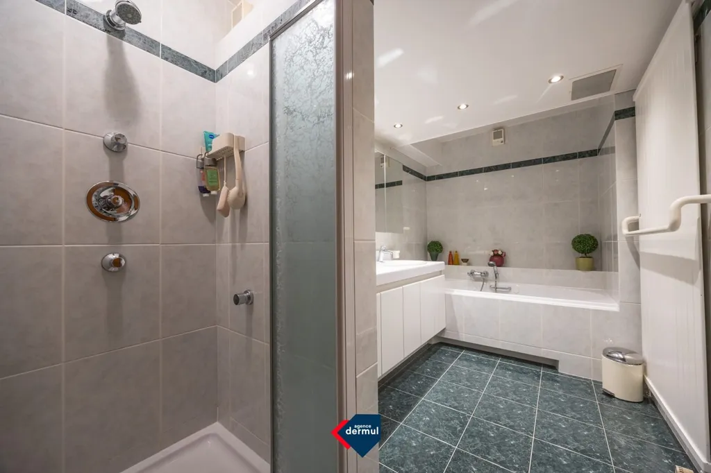 Bagni - Spacious Villa with Garden in Ostende