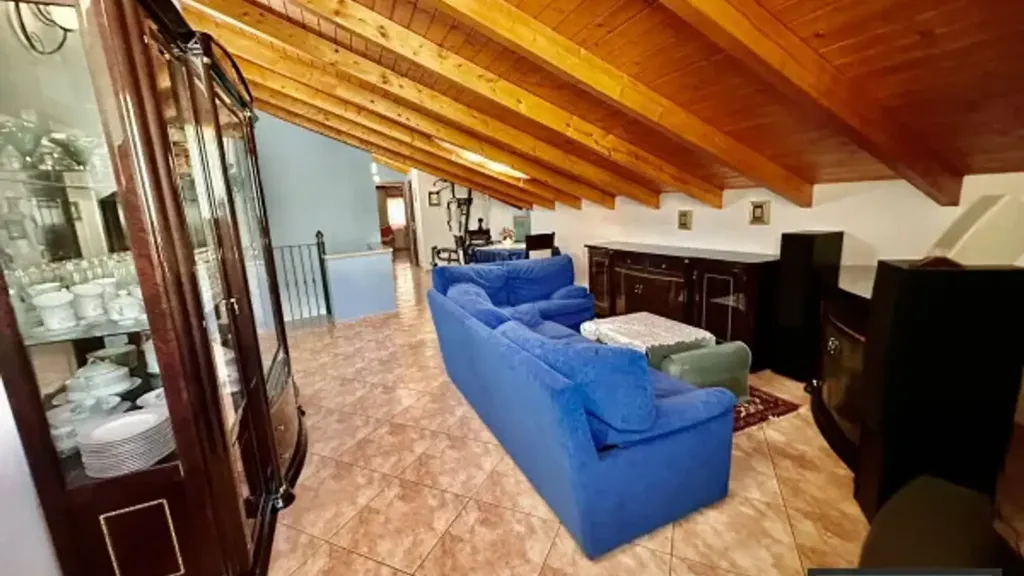Elutuba - Terraced House with Office Space in Canicattì