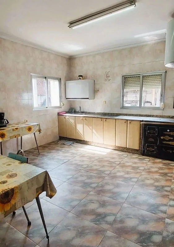 Cuisine - Rural House with Terrace in Carracedelo