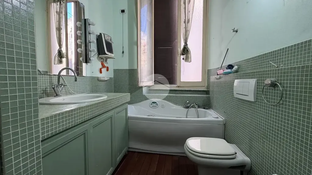 Bagni - Central Apartment with Balcony in La Spezia