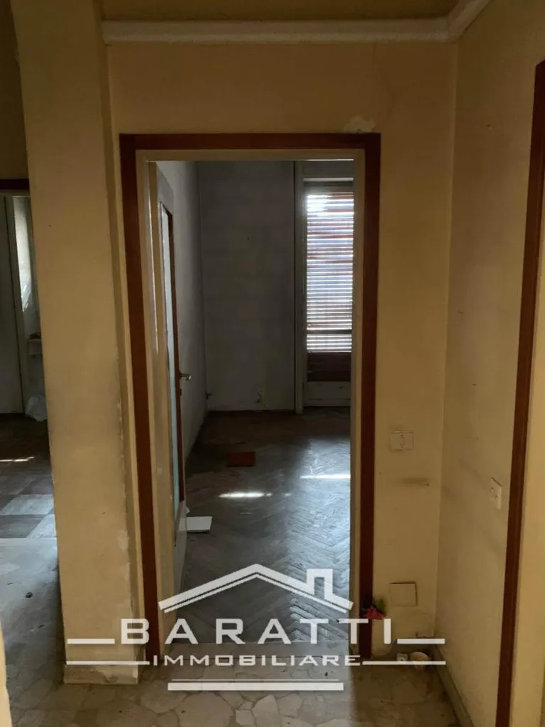 Ingresso - Appartamento con terrazzo nel centro di Mantova