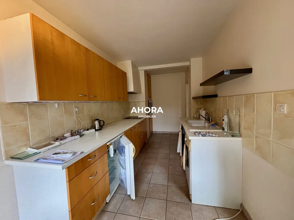 Cucina - Bright 2/3-Person Flat with Park View in Marseille