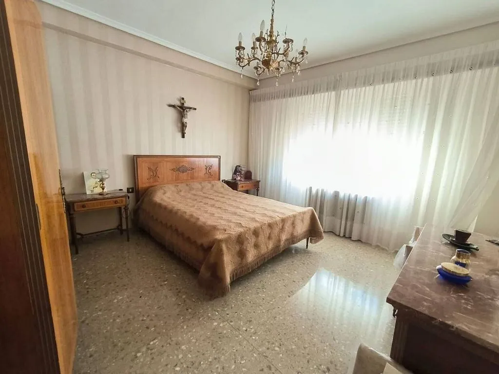 Magamistoad - Spacious Apartment with Balcony in Albacete