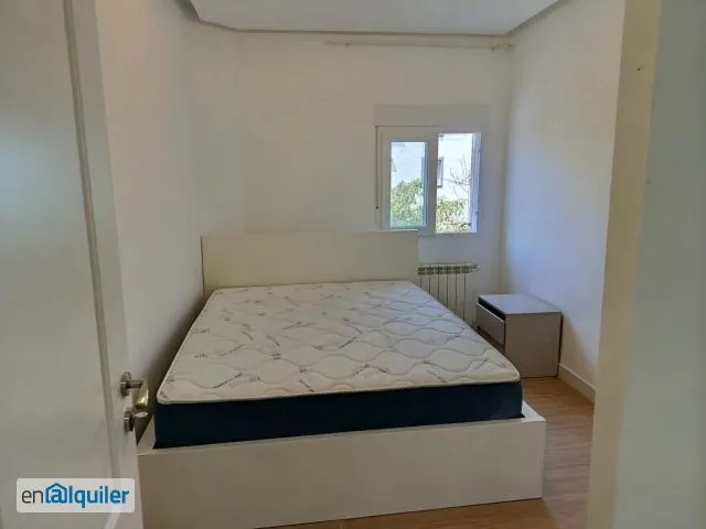 Bedrooms - Fully Furnished Flat with Ascensor in Latina