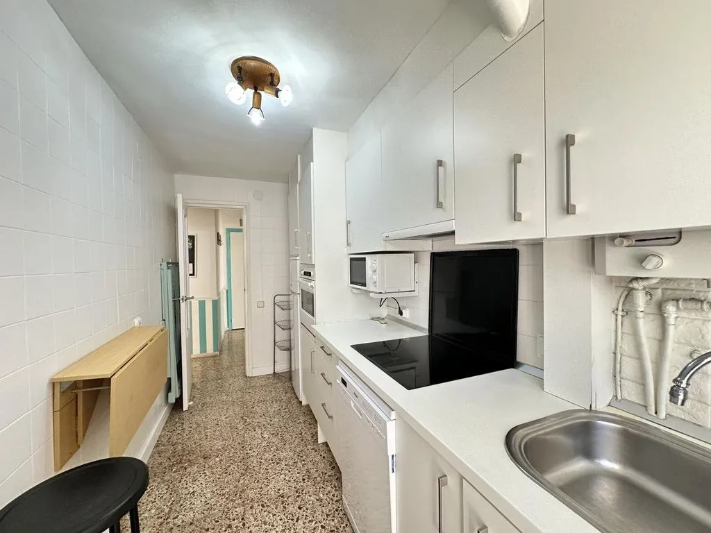 Cuisine - Beachfront Flat with Pool in Alicante