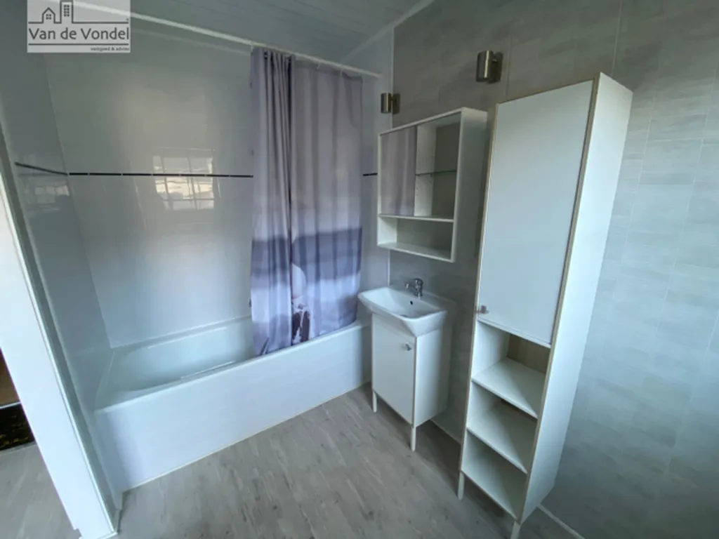 Bagni - Ready-to-Move-in House with Terrace in Erembodegem
