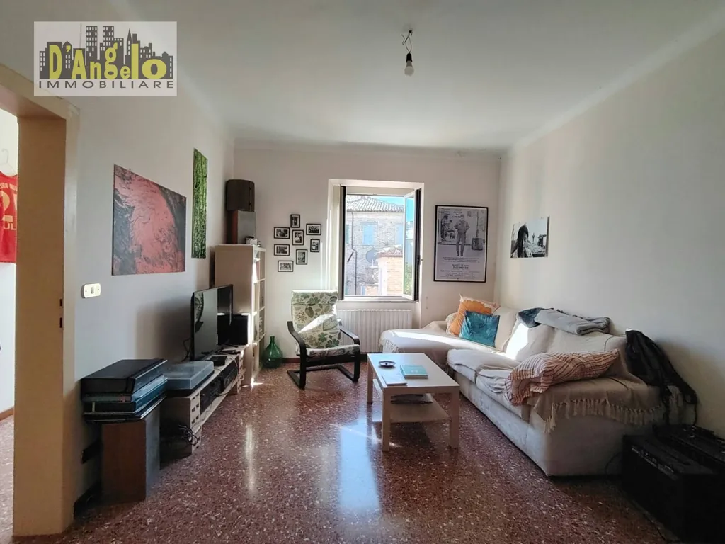 Salón - Apartment with Terrace in Offida