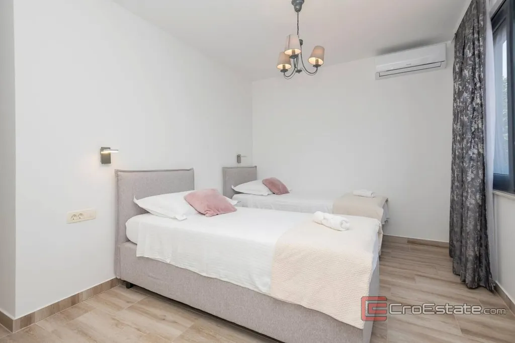 Magamistoad - Villa with Pool and Sea View near Makarska