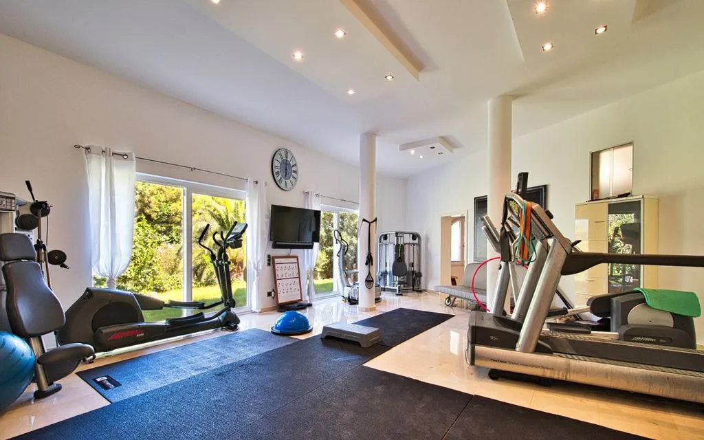 Pièces - Luxury Villa with Sea View in Calvià