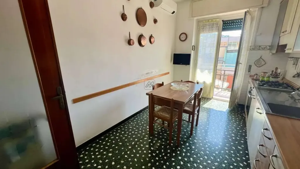 Salle à manger - Bright Apartment with Balcony in Prà, Genoa