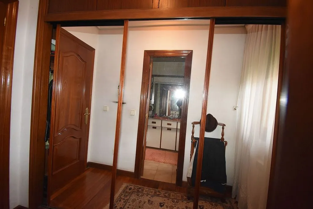 hallway_entrance