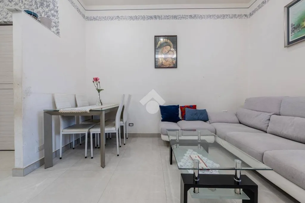 Elutuba - Rear-Facing Apartment with Balcony in Saluzzo