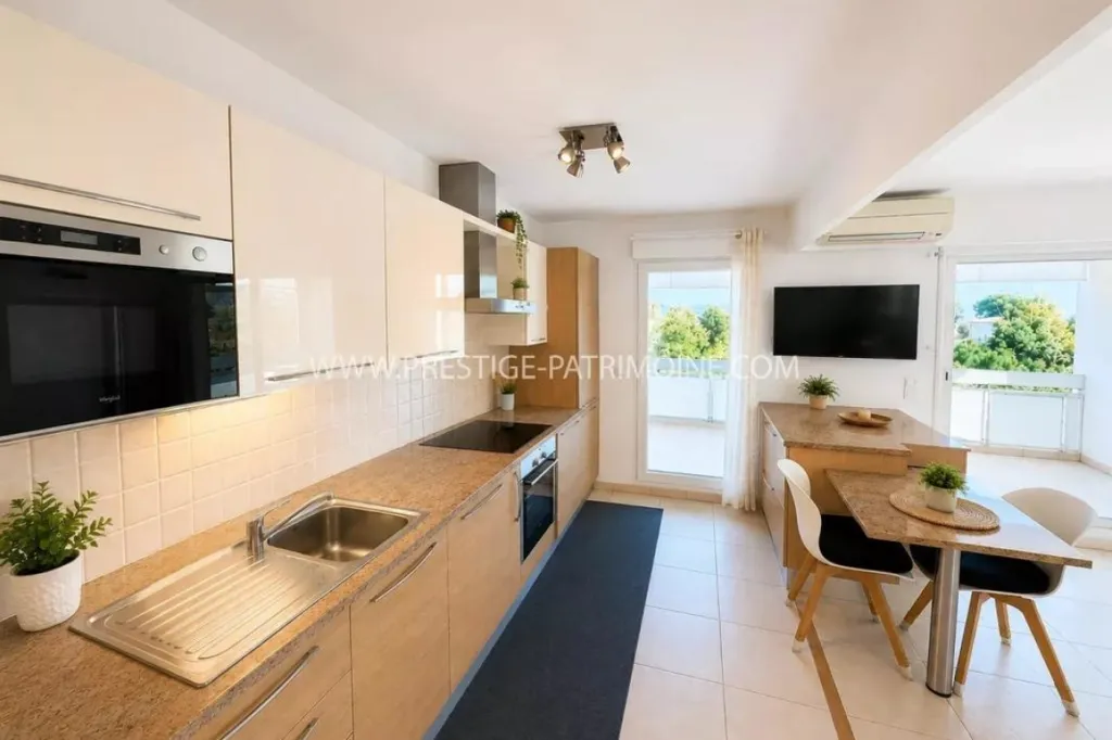 Cucina - Apartment with Terraces in Cannes Grand Parc