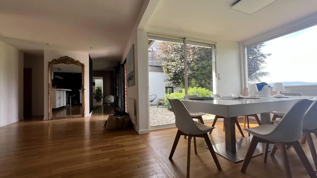 Söögituba - Renovated Villa with Pool in Lissieu