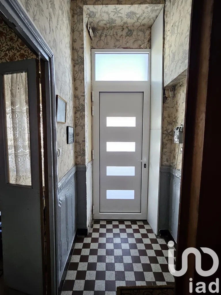 hallway_entrance