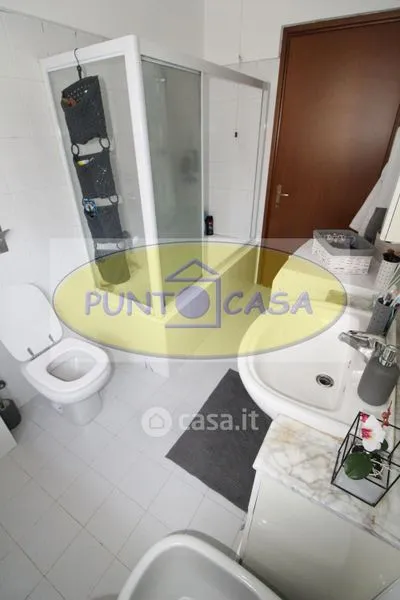 Bagni - Trilocale with Terrace in Borghetto Lodigiano