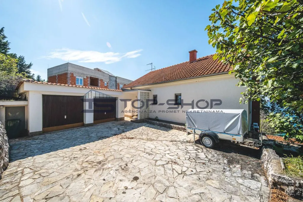 Esterno - Family House with Sea Access in Starigrad