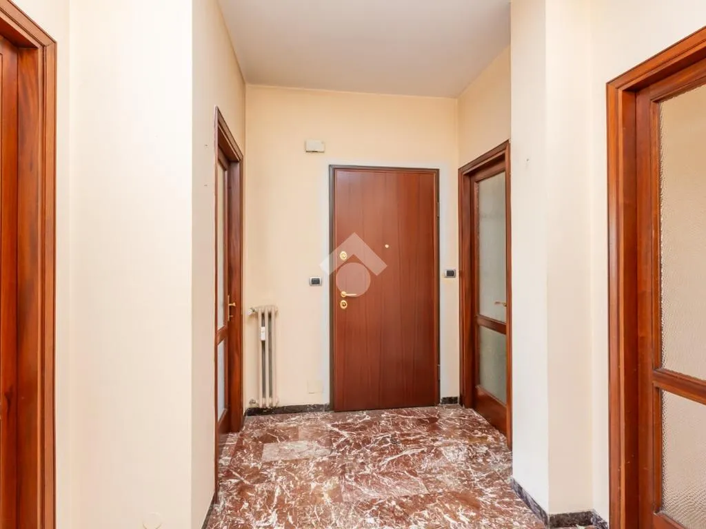 Ingresso - Bright 3-Room Apartment with Balcony in Parella