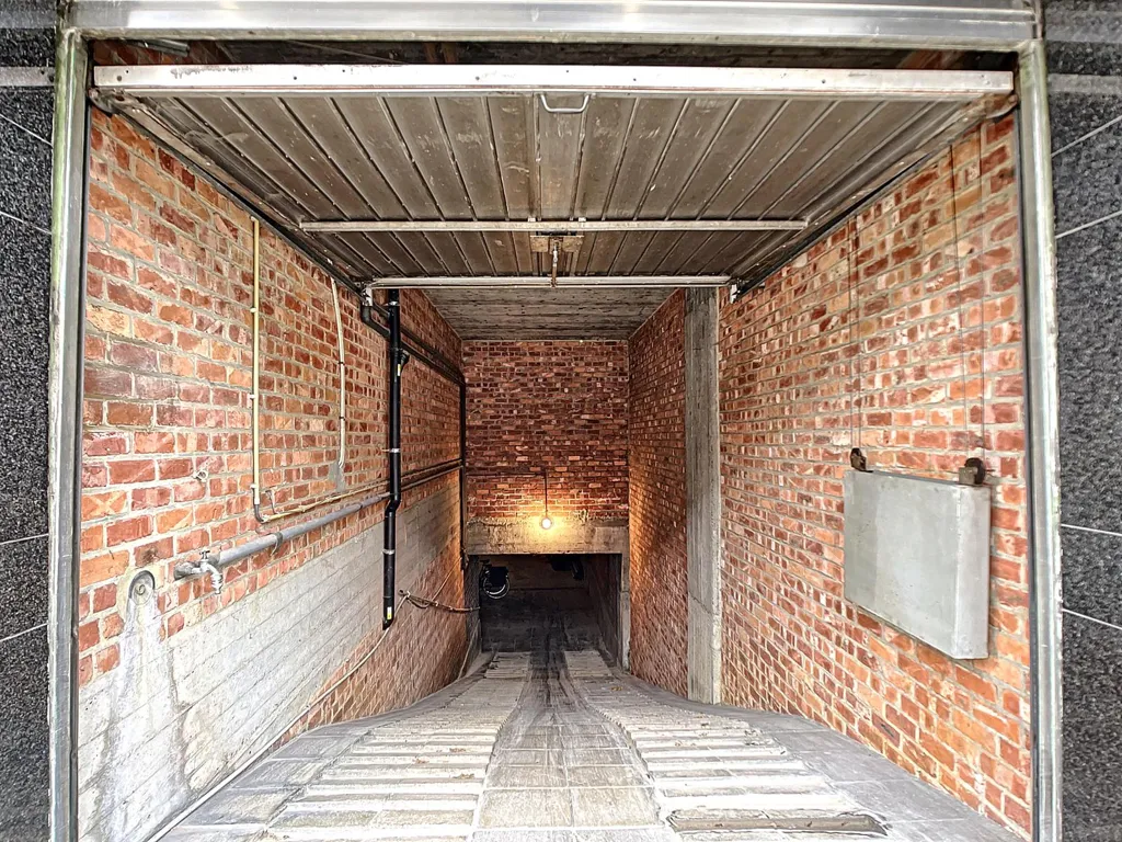 Garage - Garage Centralement Situé sur la Ring de Mechelen
