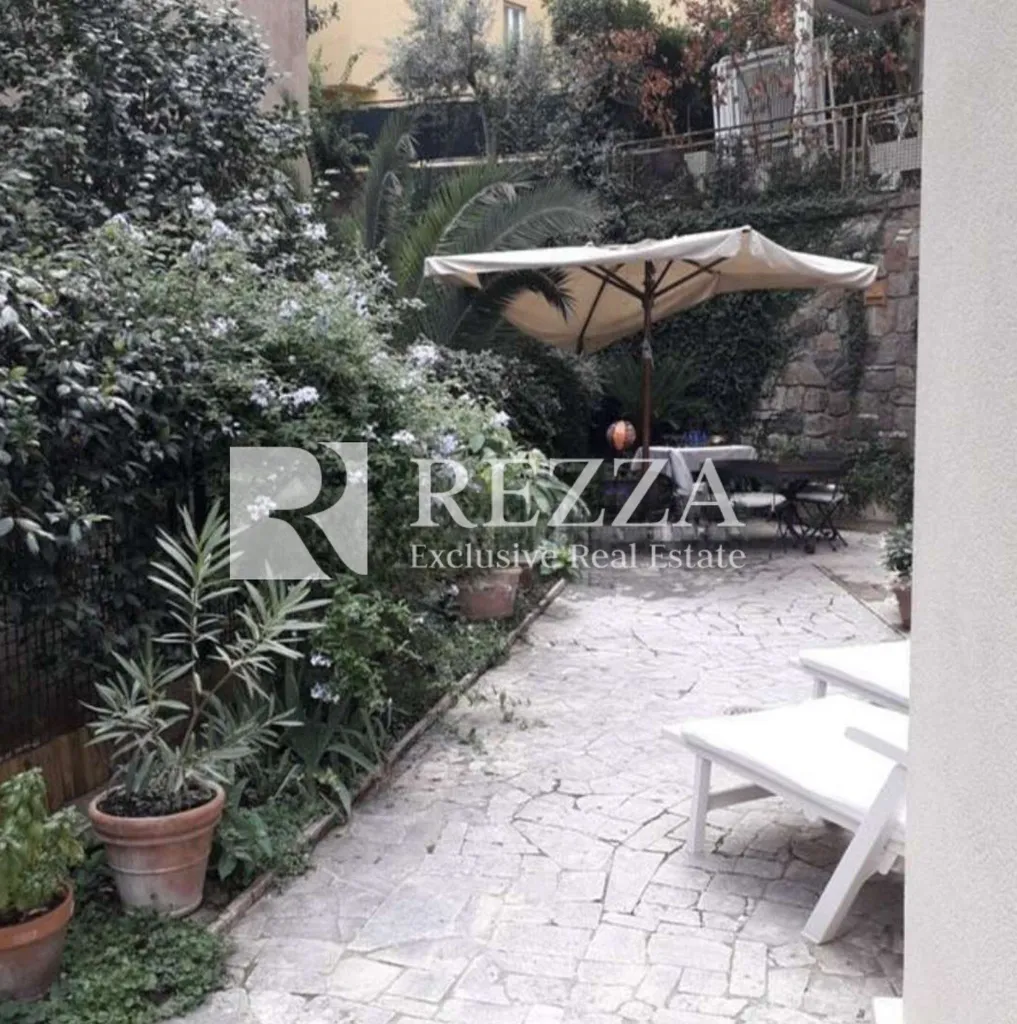 Terrass - Renovated Apartment with Garden in Parioli