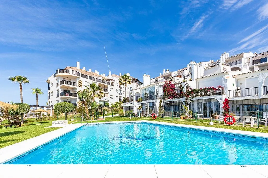 Bassein - Duplex with Pool and Sea View in Calahonda
