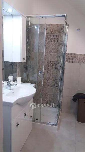 Salles de bain - Rented 3-Bedroom Flat with Terrace in Nardò
