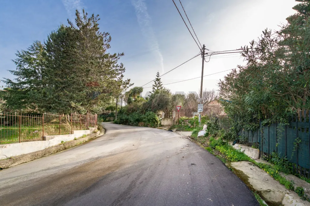 Välivaade - Rustic Villa with Edificable Land in Monreale