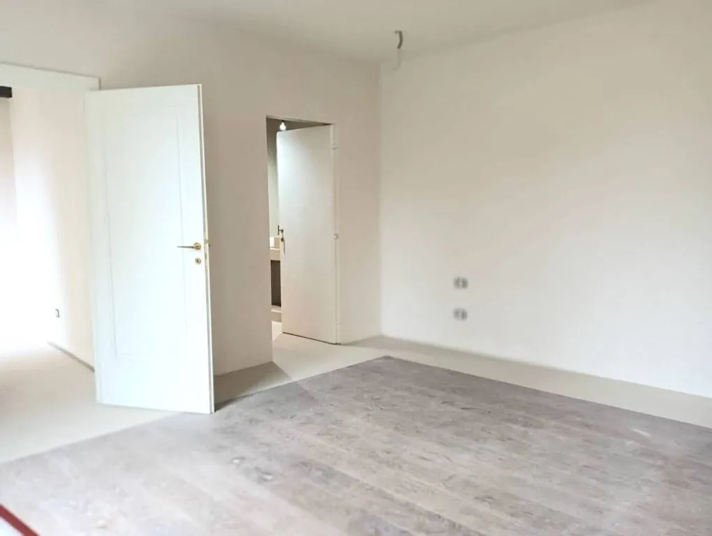 Toad - Luxury Duplex with Garden in Florence