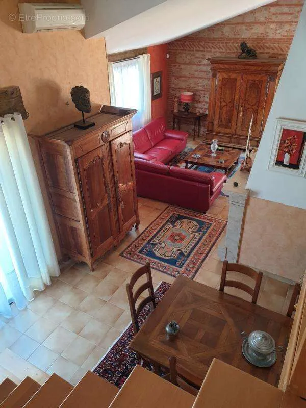 Elutuba - Architectural House with Professional Space in Amélie-les-Bains
