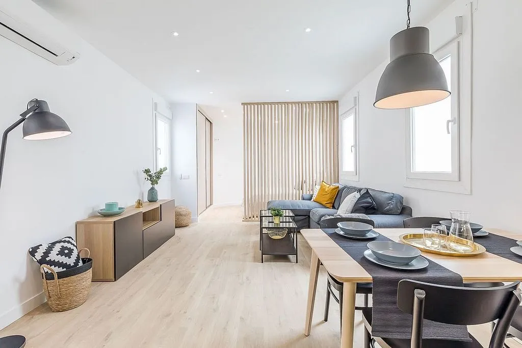 Dining Room - Modern Studio with Air Conditioning in Salamanca