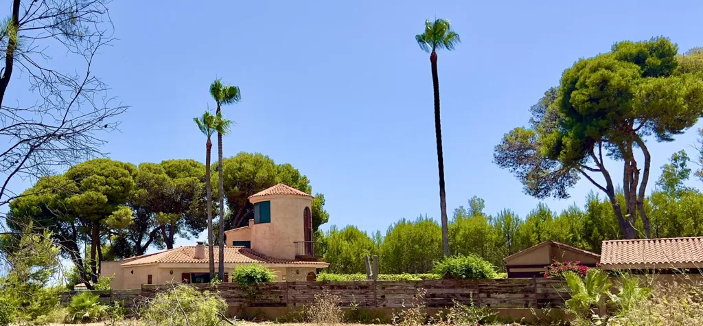 Välivaade - Detached Villa with Seafront Access in Cabanes
