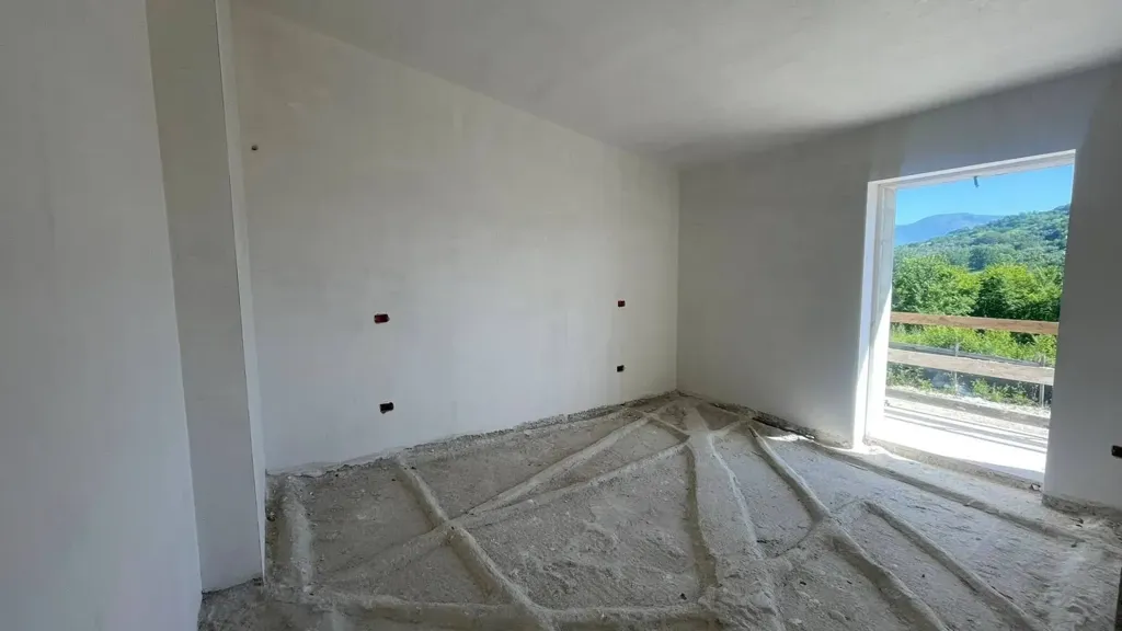 Pièces - Modern Semi-Detached Villa with Terrace in Torrice