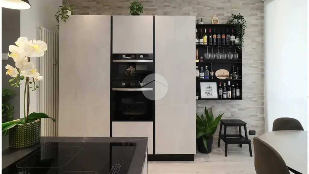 Cuisine - Modernised Apartment with Balcony in Lucento, Turin