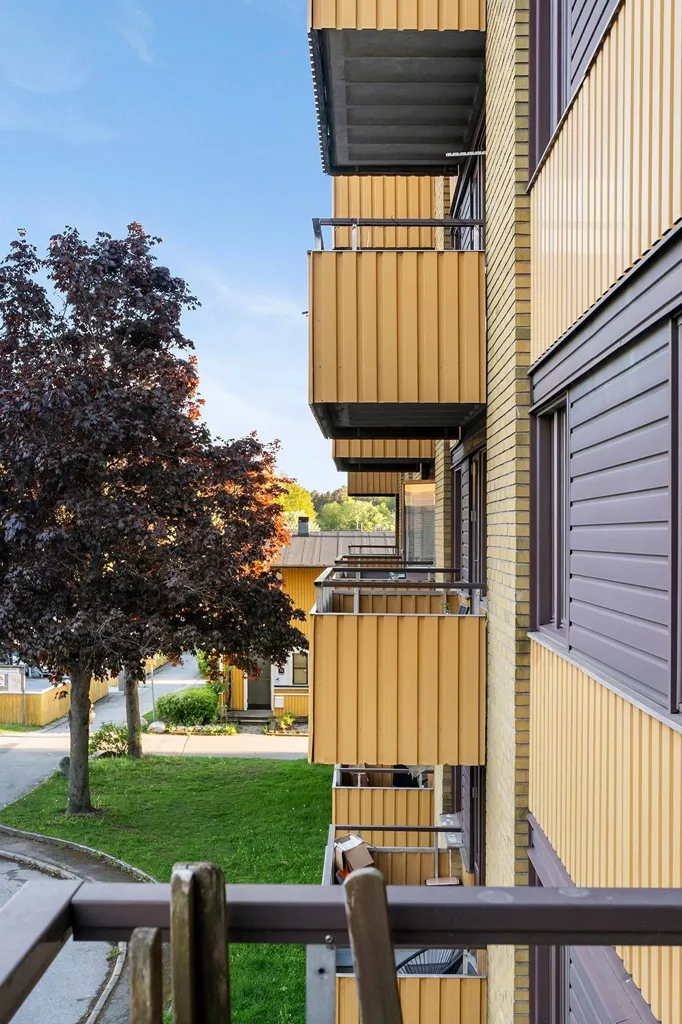 Rõdu - Bright 1-Bedroom Flat with Balcony in Stockholm