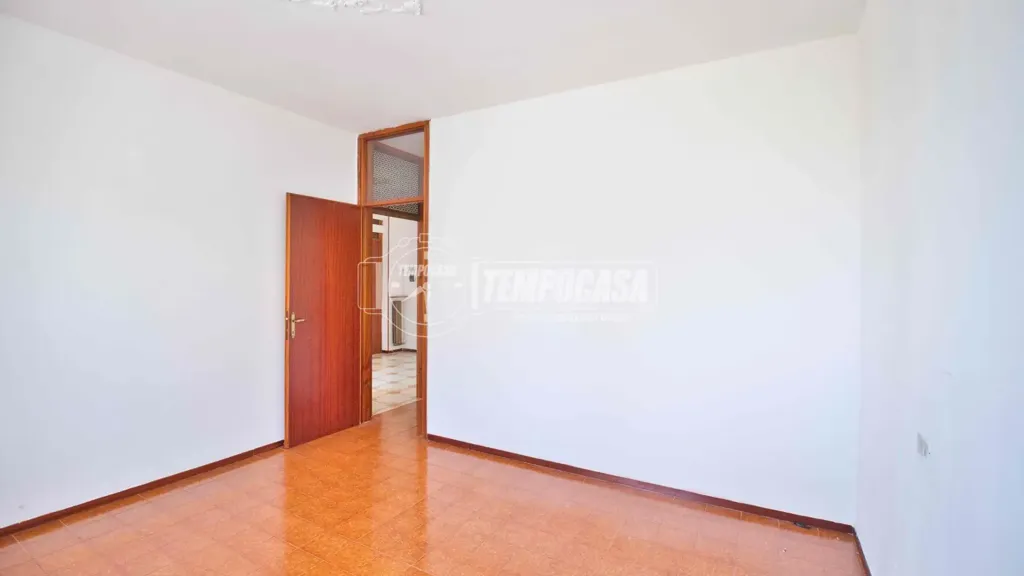 Toad - Bright 2-Bedroom Apartment with Balcony in Cameri