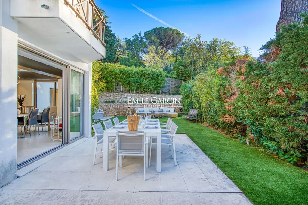 Terrasse - Villa Luxe avec Piscine à Saint-Tropez