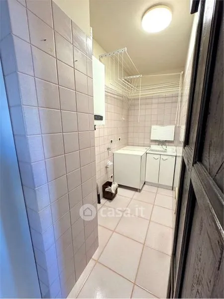 Pesuköök - 4-Room Apartment with Balcony in Novara