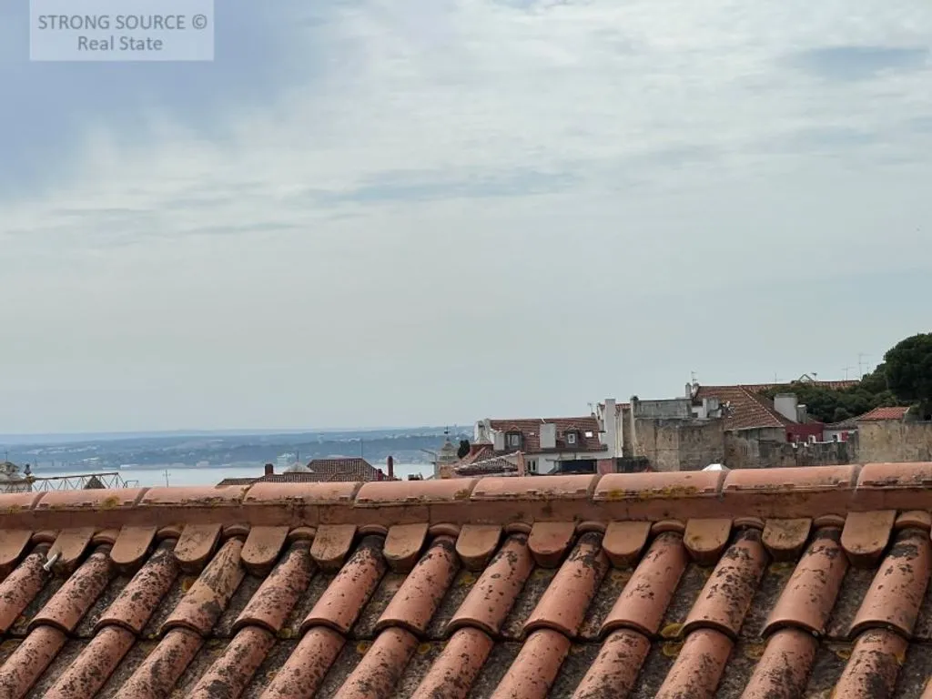 Välivaade - Luxury Apartments with River View in Graca, Lisbon
