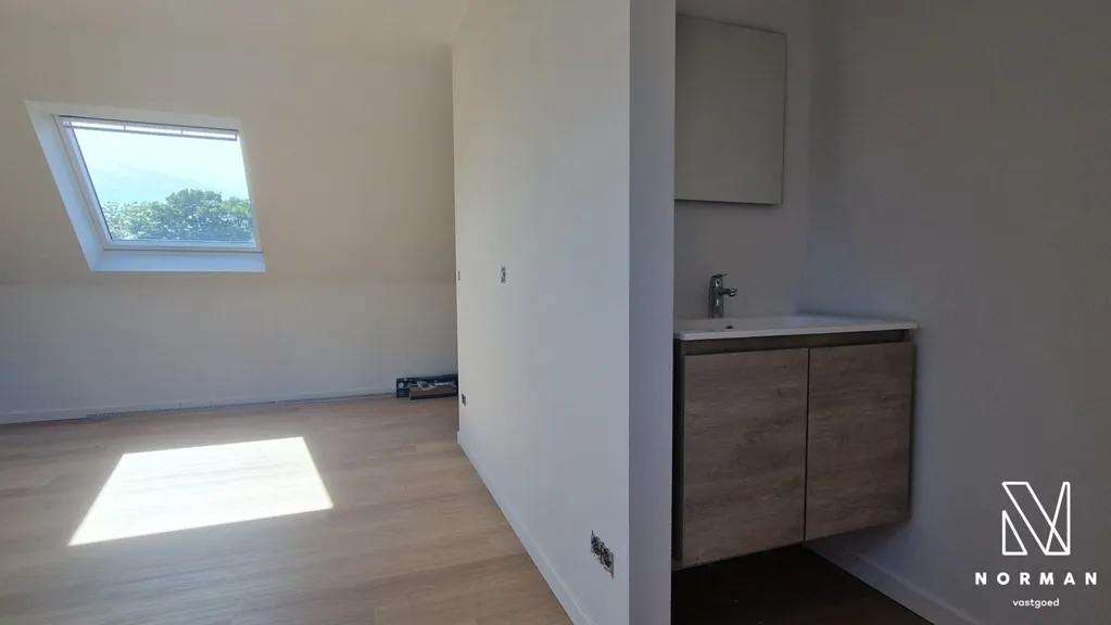 Toad - Contemporary House with Terrace in Harelbeke