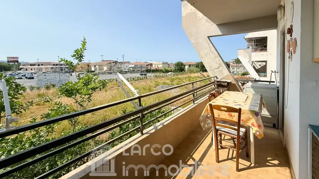 Balkon - Trilocale with Balcony in Scalea