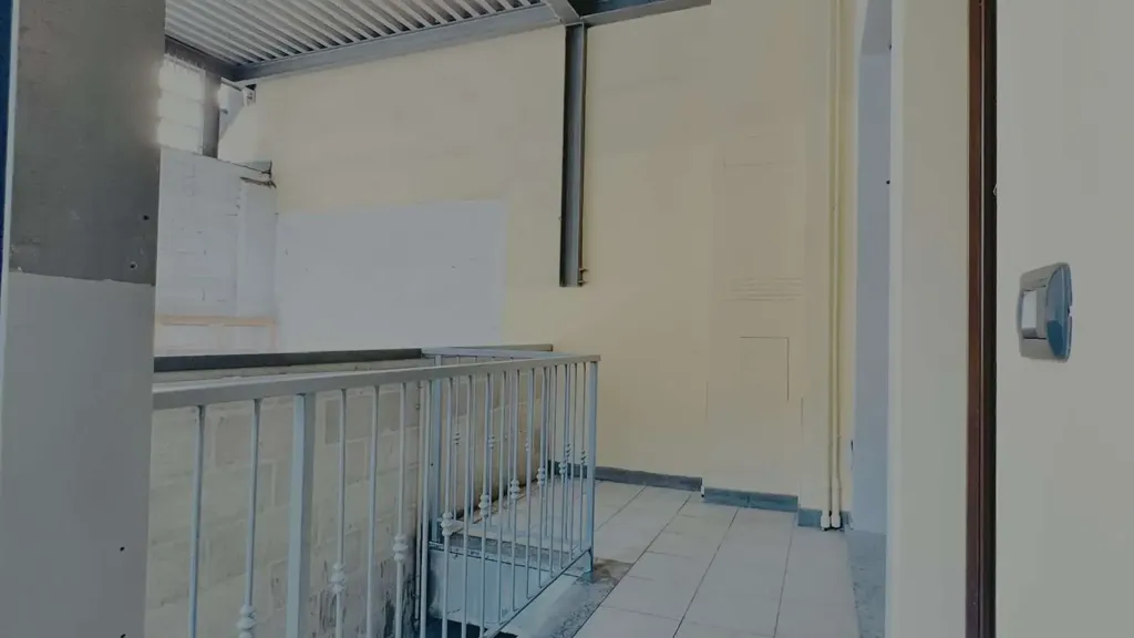 Pièces - Two-Bedroom Flat with Terrazzo in Milan