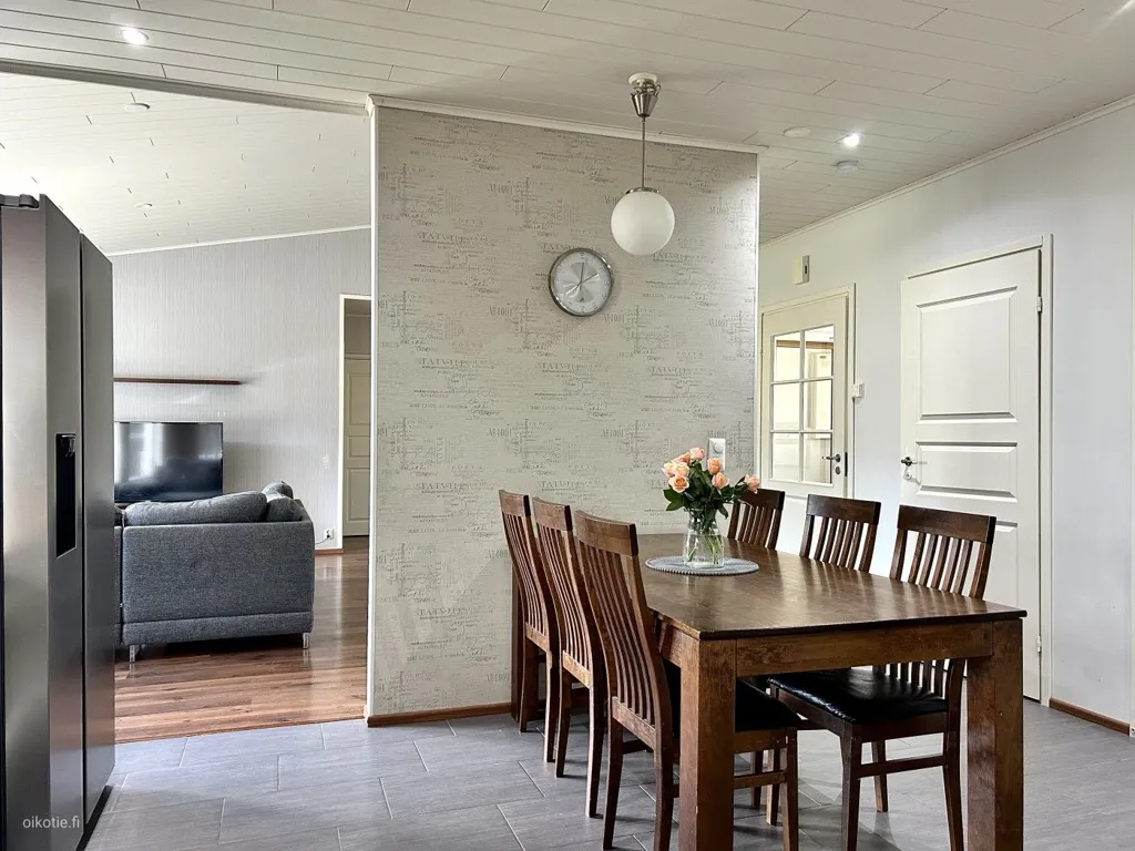 Salle à manger - Modern House with Sauna in Nyyssäniemi