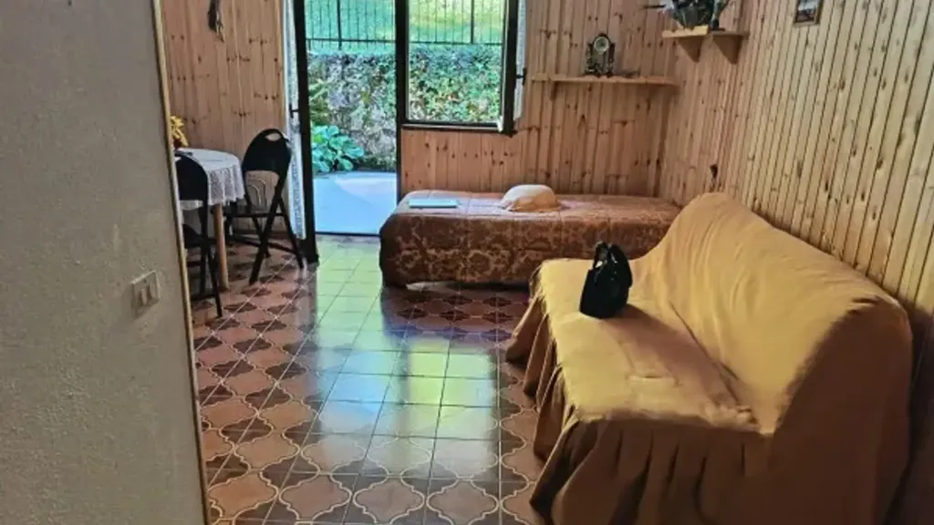 Elutuba - Studio with Garden in Oltre Il Colle