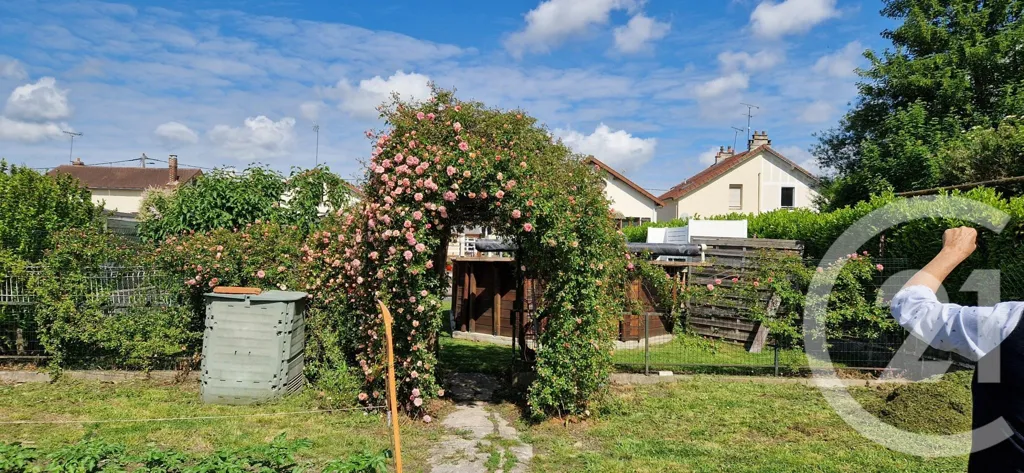 Jardin - Maison 5 pièces à Chambly