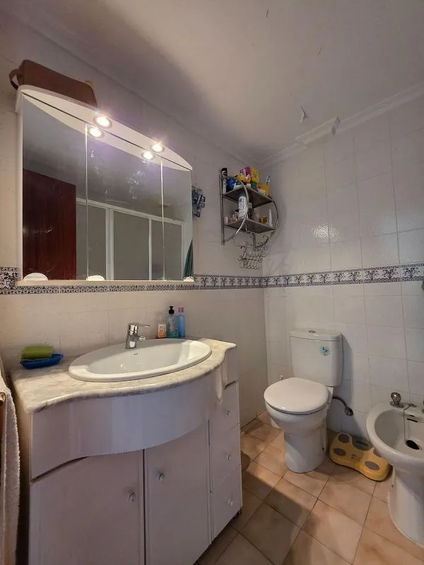 Bathrooms - Luxury Seafront Apartment in Alicante